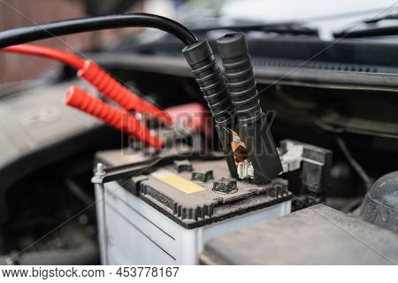 Car Battery Jump Cable For Car Battery Is Dead. Car Battery Charger The Car Battery Is Exhausted. Ca