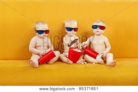 Baby 3D Glasses Watching Film On Tv, Children Eating Popcorn And Watch Cinema Movie In Home Theater