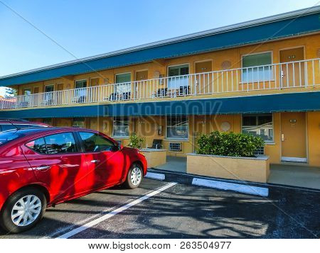 Siesta Key, Usa - May 11, 2018: The Beach Hotel Or Siesta Beach Resort And Suites At Siesta Key At F