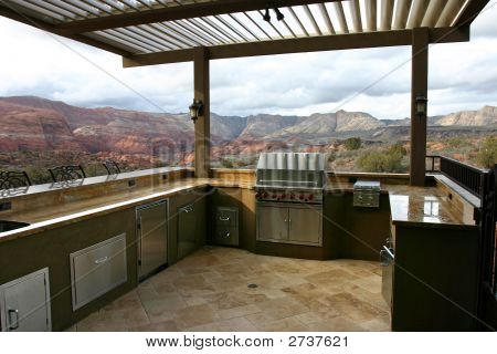 Outdoor Kitchen