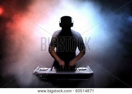 Dj