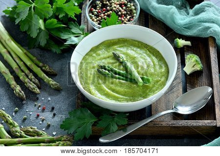 Asparagus soup green soup vegan vegetarian eating dieting healthy food