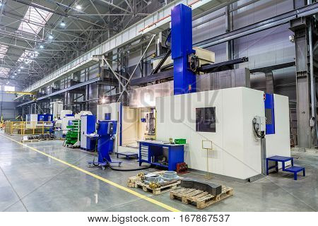 the interior metal manufacturing CNC machines vertical machining center