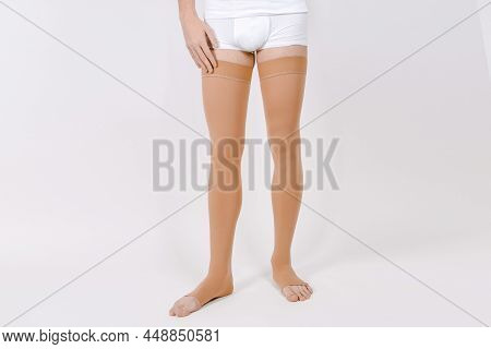 Compression Hosiery. Medical Compression Stockings And Tights For Varicose Veins And Venouse Therapy