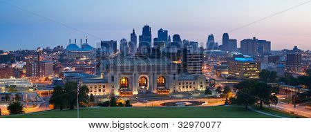 Panorama di skyline di Kansas City.