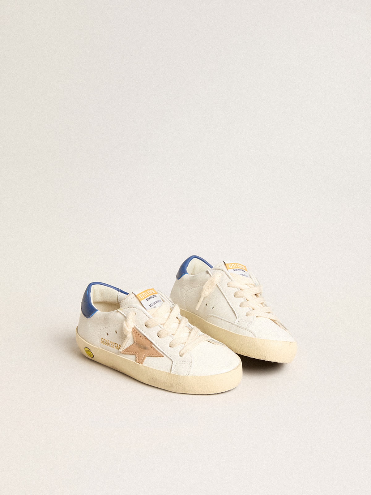 Junior Super-Star in nappa leather with a beige star and blue heel tab