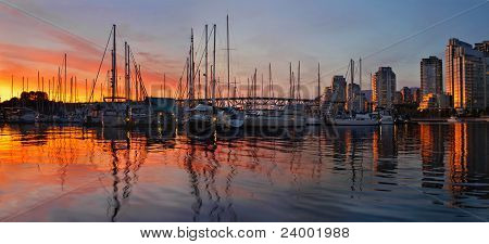 Vista al tramonto dal Corrò Park a Vancouver Bc