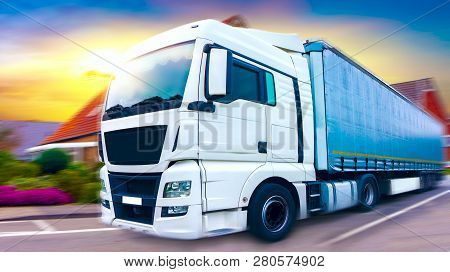 Commercial Transport .  Truck Transport Container . Commercial Transport .  Truck Transport Containe