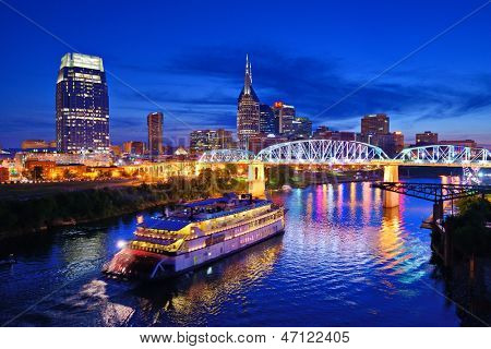 NASHVILLE - 14 giugno: Generale Jackson Riverboat crociere lungo il fiume Cumberland 14 giugno 2013 in Na