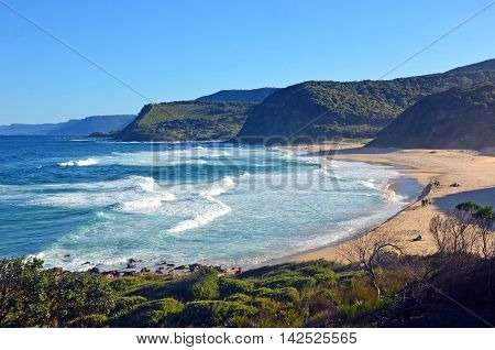 Cliffs and vegetation surrounding Garie beach on the New South Wales coast, Royal National Park, Australia