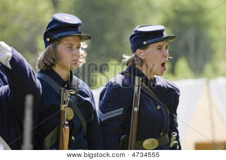 Hb Civil War Re-enactment - Female Soldiers