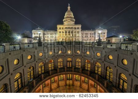 The Texas State Capitol Building Extension, Night