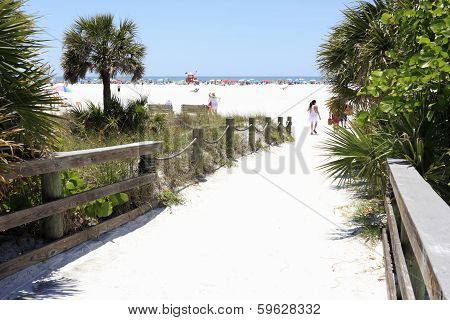 Siesta Beach Entrance