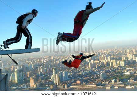 Base Jumping In Shanghai