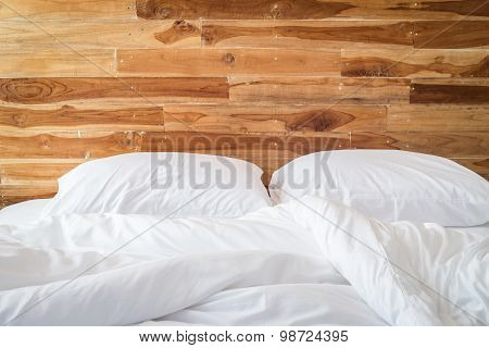 White Bedding Sheets And Pillow, Messy Bed Concept