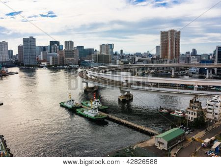 Landscape with views of the city and the bay