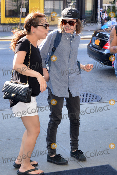 Ellen Page Photo - August 4 2015 New York CityActress Ellen Page arrives at a downtown hotel on August 4 2015 in New York CityBy Line Curtis MeansACE PicturesACE Pictures Inctel 646 769 0430