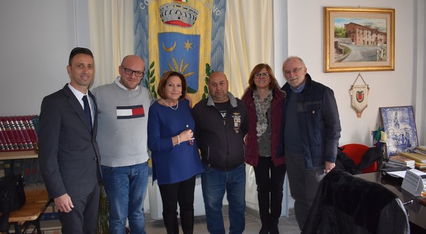 Rieti, il Lions Club regala libri al comune di Micigliano per il ripristino della biblioteca