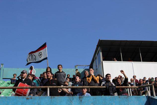 Groundhopping - Stone Forest