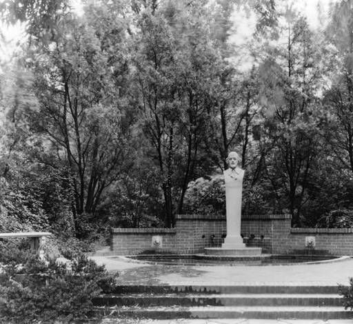 Image of the English Garden in 1936