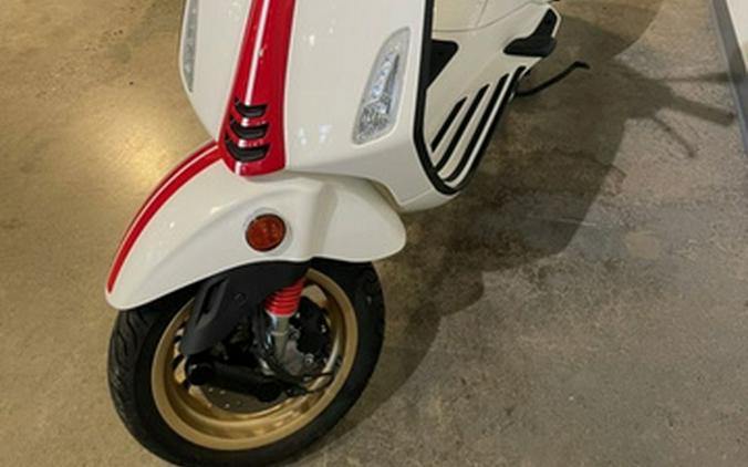 2022 Vespa Sprint 50 Racing Sixties