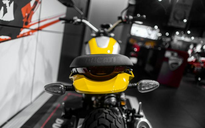 2025 Ducati Scrambler Icon 62 Yellow