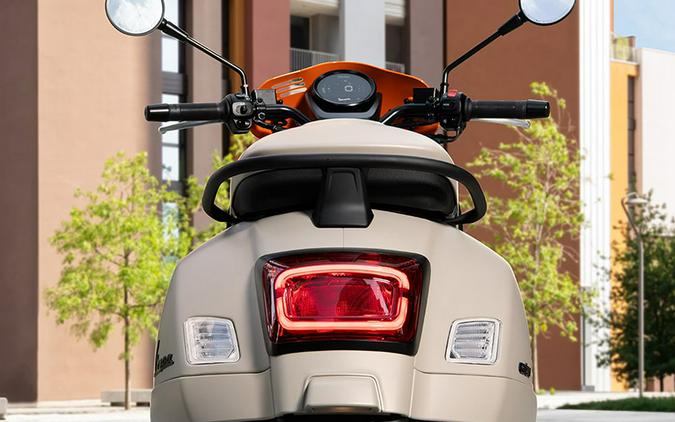 2025 Vespa GTV 300