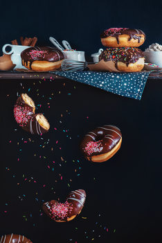 Fotografi Donuts from the top shelf