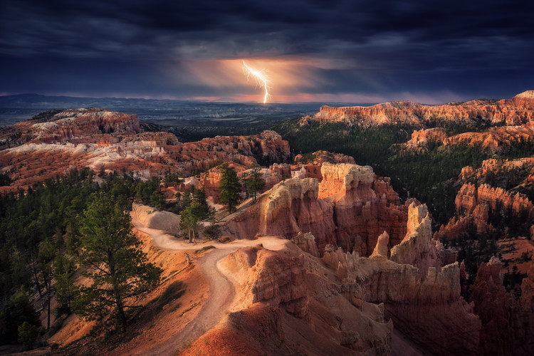 Fotografia Lightning over Bryce Canyon