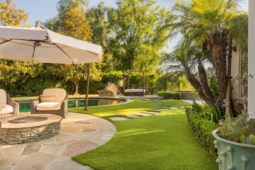 backyard artificial grass lawn