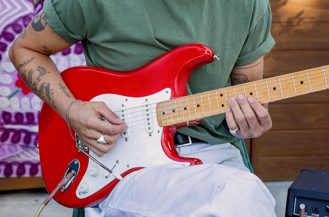 Guitares et basses pour débutants(es)