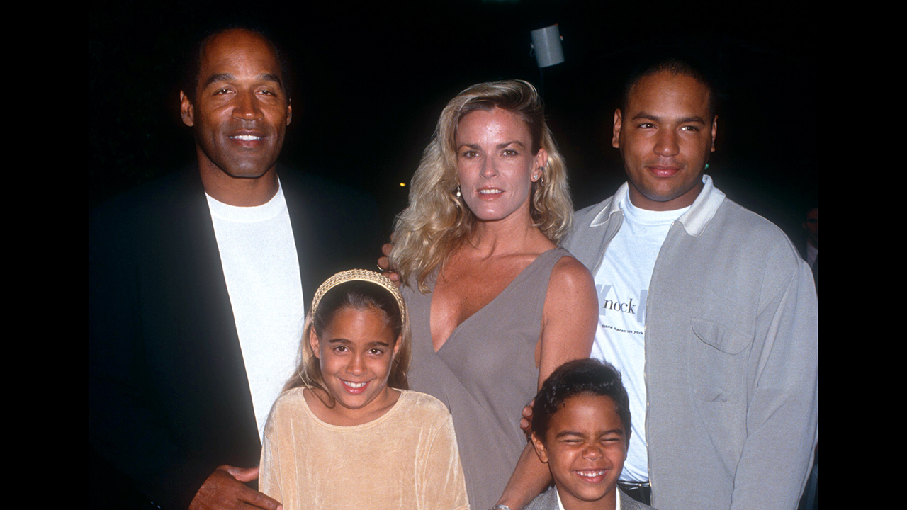 HOLLYWOOD - MARCH 16:  O.J. Simpson and Nicole Brown Simpson (1959-1994) walk the red carpet with their children Jason Simpson, Sydney and Justin as they attend the 'Naked Gun 33 1/3: The Final Insult' Hollywood Premiere on March 16, 1994 at the Paramount Studios in Hollywood, California.  Nicole Brown Simpson shown here three months before her death on June 12, 1994.