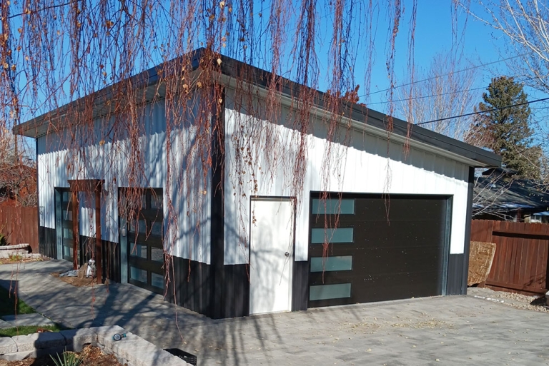 Metal shop and garage in Reno, Nevada