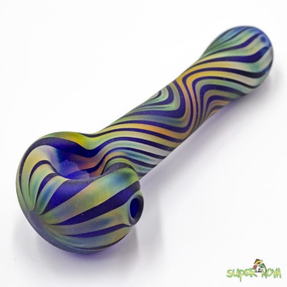 Gradient Waves Handpipe by Izlow Glass