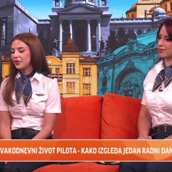 Prelepe i uspešne: Marta i Vanja su mlade pilotkinje kojima se divi cela Srbija VIDEO