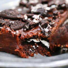 Oreo Brownies are a piece of heaven on earth! They are so fudgy and sweet and oh so yummy! Learn how to turn this childhood favorite into another dessert! #oreobrownies #brownies #oreo #chocolate #sweetandsavorymeals