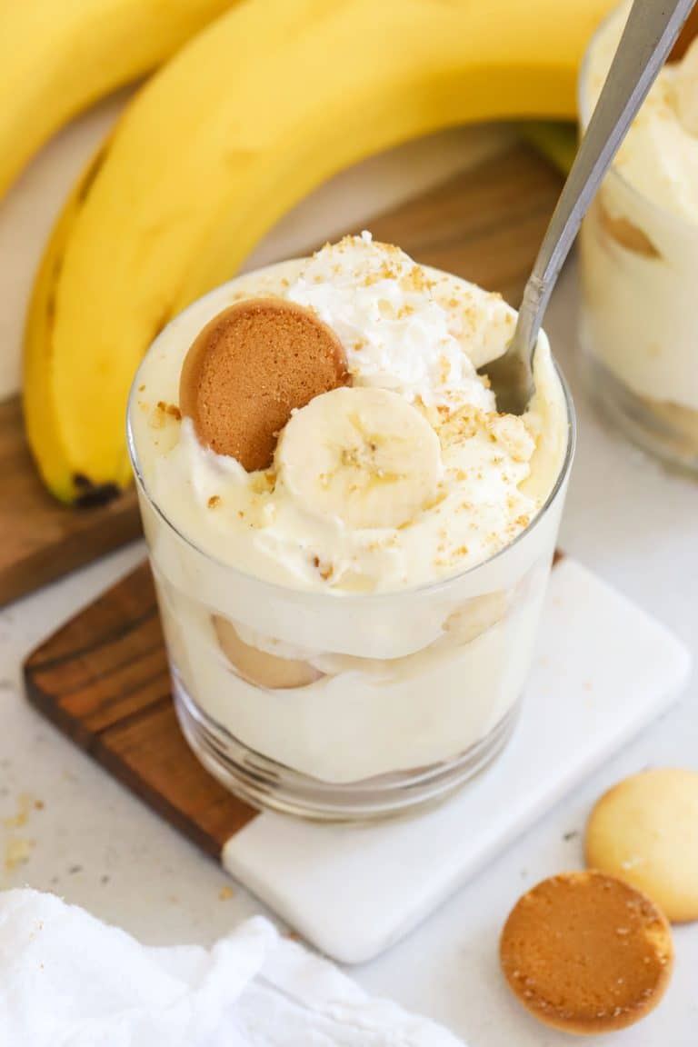 gluten-free banana pudding in a small glass bowl