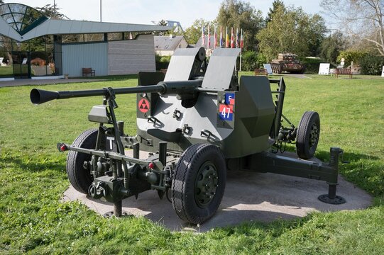 Bofors 40 mm: Swedish Anti-Aircraft Automatic Cannon