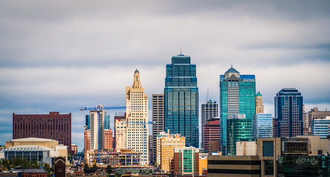 Kansas City skyline Rich Look