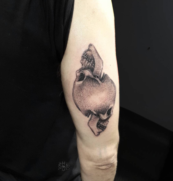 Creative skull by Anton