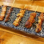 Naniwa Robata Hakka Komeike Ten - 焼鳥盛り合わせ