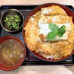 お食事処 銀杏亭 - かつ丼