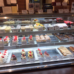 Patisserie La Plage - 