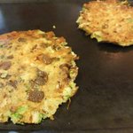 Okonomiyaki Tonbo - すじと豚