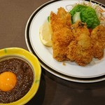 Japanese cuisine Uoike - 《カキフライ》このソース、味はしっかりしてるのにまろやかでとても美味しかった。