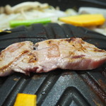 生ラム肉専門店 らむ屋 - ジンギスカンセット（ラムもも肉）