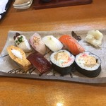 Gin Zushi - 寿司定食並1080円！