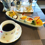 Lohas Cafe - 