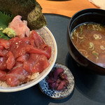 Marusa Suisan Nagoya Honten - マグロ漬け丼  1080円。