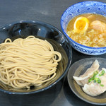 Tsukemen Nagaoka - つけ麺（並盛り）830円